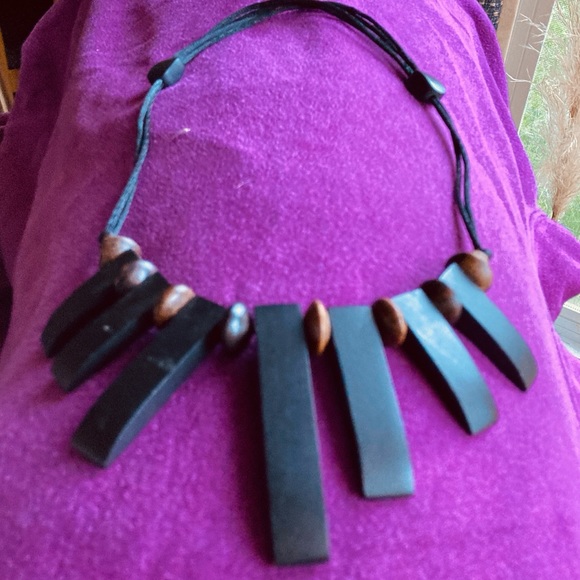 Hand crafted finished wood necklace in jet black. - Picture 3 of 3